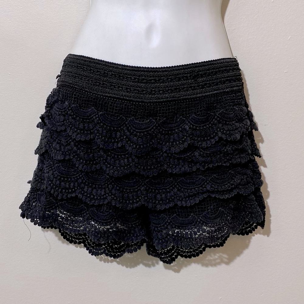 Black Lace Shorts S